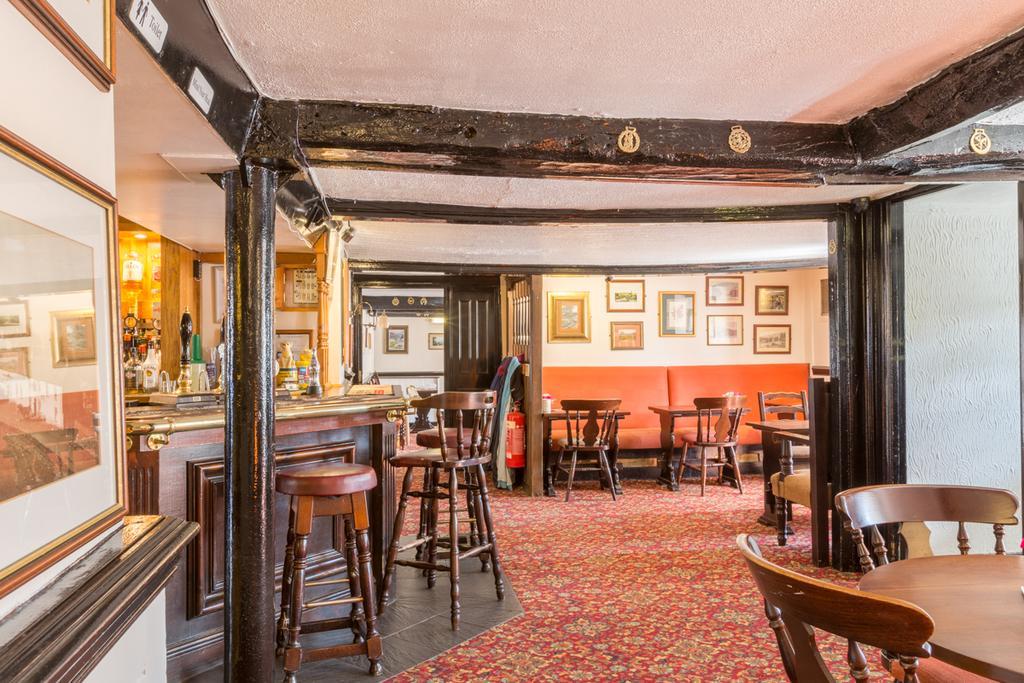 The Cross Keys Inn تيباي المظهر الخارجي الصورة