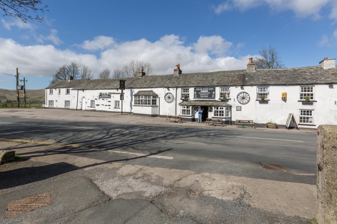 The Cross Keys Inn تيباي المظهر الخارجي الصورة